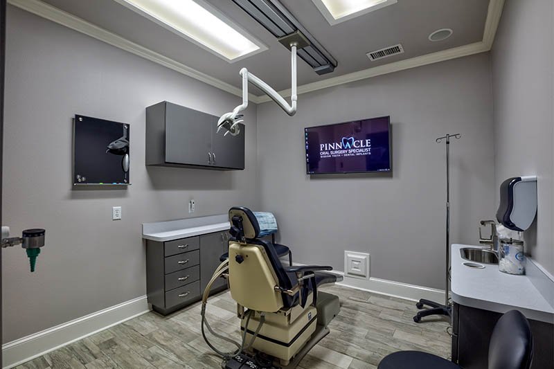 Oral Surgery Exam Room | Pinnacle Oral Surgery Specialist