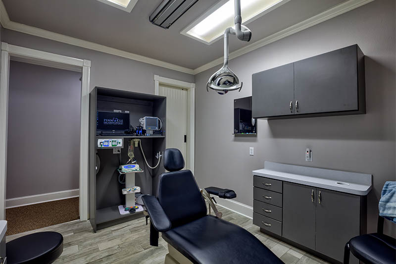Oral Surgery Exam Room | Pinnacle Oral Surgery Specialist